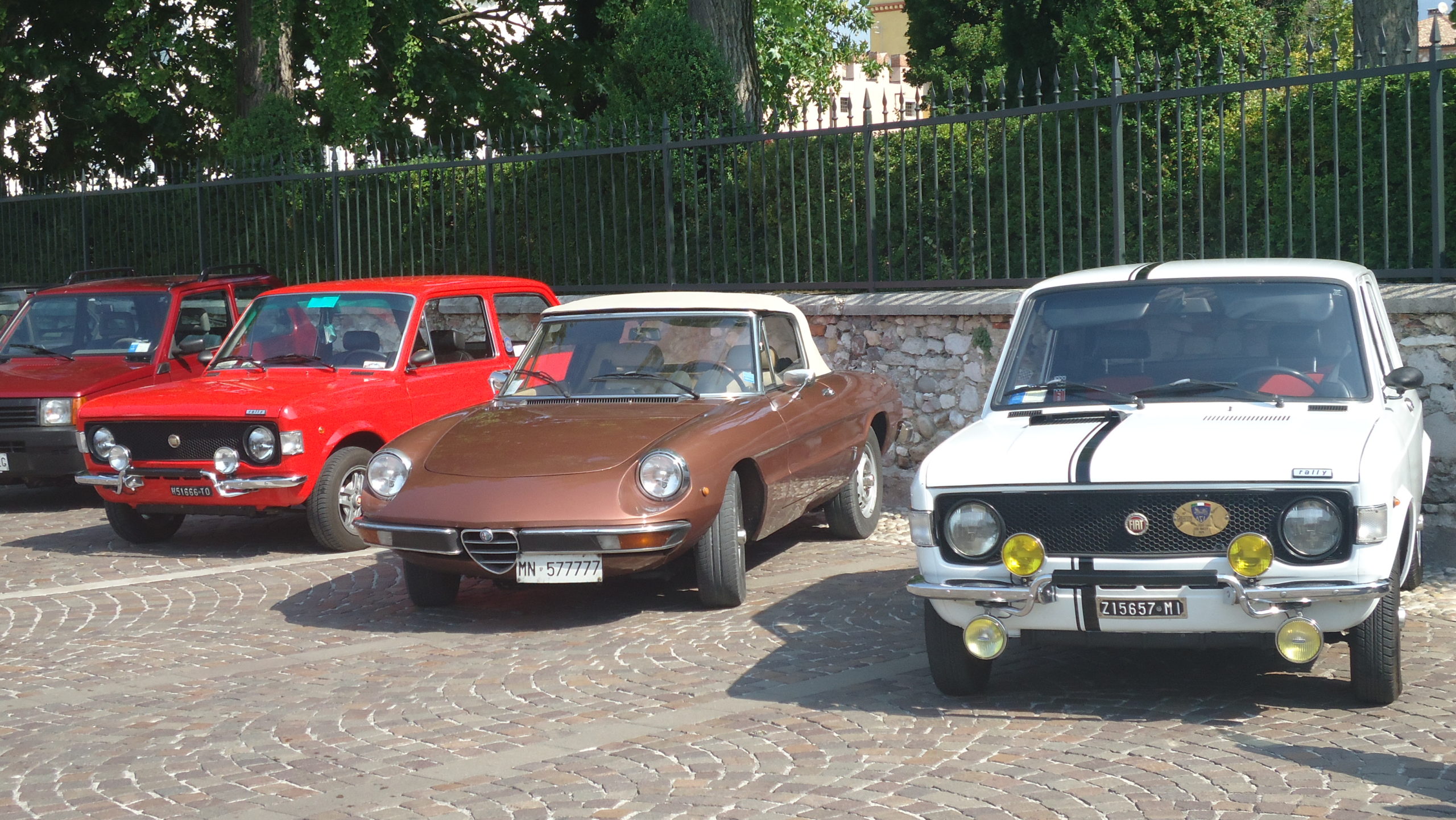 Italian Classic Parade: sfila l’orgoglio di possedere auto italiane