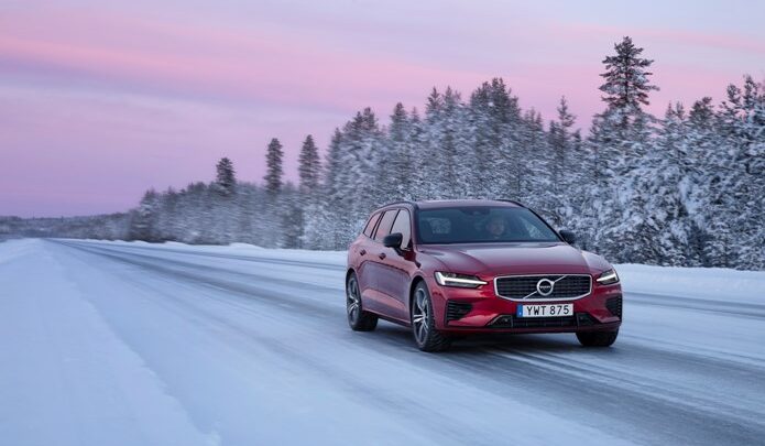 Volvo, record di vendite nel secondo semestre 2020 grazie alle auto elettriche