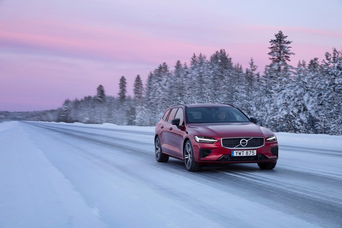 Volvo, record di vendite nel secondo semestre 2020 grazie alle auto elettriche