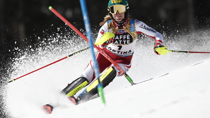 Mondiali di sci: nello slalom femminile Liensberger domina e fa il bis