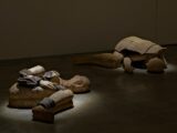 I dormienti di Mimmo Paladino tornano in mostra a Milano
