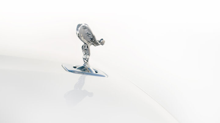 Spirit of Ecstasy, 110 anni di eleganza del simbolo Rolls-Royce