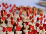 San Valentino, la festa degli innamorati distanziati