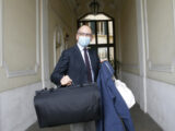 Pd, Letta rompe la riserva con un tweet: “#iocisonoPD”
