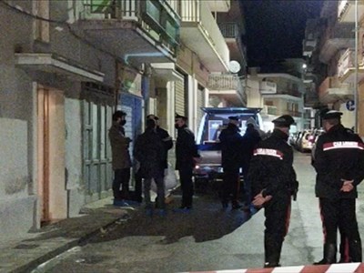 Doppio femminicidio a Massafra: «Venite, ho ucciso mia moglie e mia suocera»