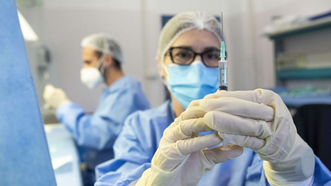 Vaccini nel Regno Unito: finalmente una via d’uscita Vaccini nel Regno Unito: finalmente una via d’uscita