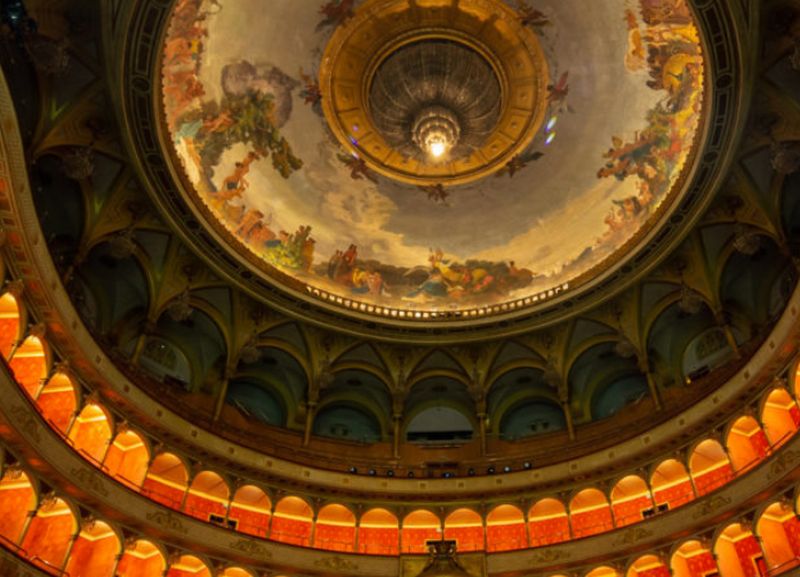 Banca del Fucino sostiene la cultura e i teatri Banca del Fucino sostiene la cultura e i teatri