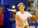 Sinner si ferma in semifinale a Barcellona, vince Tsitsipas