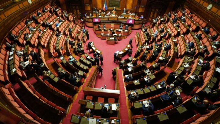 Covid, Senato respinge mozione di sfiducia contro Speranza