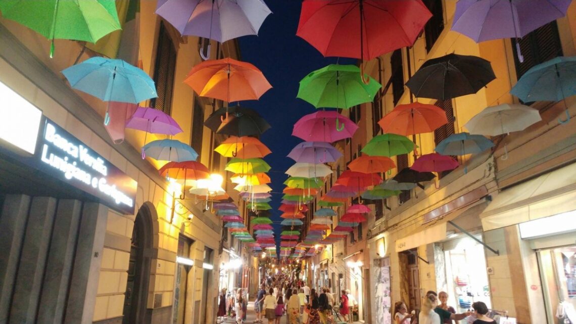 Pietrasanta tra arte, cultura e cibo Pietrasanta tra arte, cultura e cibo