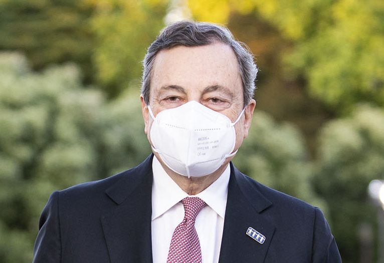 Draghi”Coordinamento Ue su diritti,accelerare su vaccini e green pass” Draghi”Coordinamento Ue su diritti,accelerare su vaccini e green pass”
