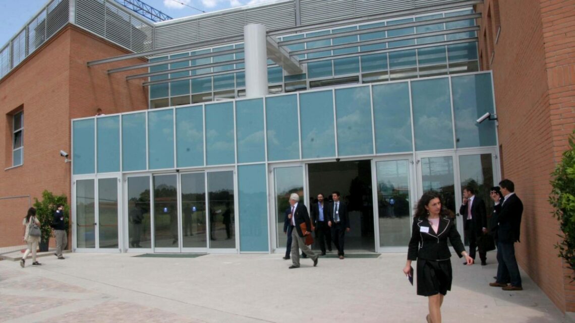 Intesa Sanpaolo sostiene lo sviluppo dell’Università Campus Bio-Medico Intesa Sanpaolo sostiene lo sviluppo dell’Università Campus Bio-Medico