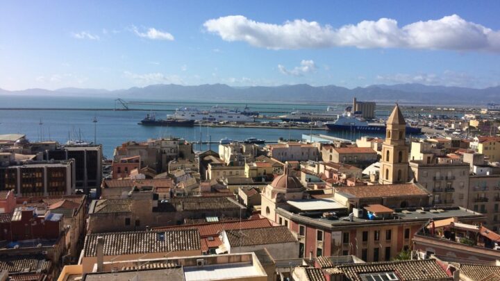 Dal 17 maggio Sardegna e Sicilia in giallo, Val d’Aosta resta arancione