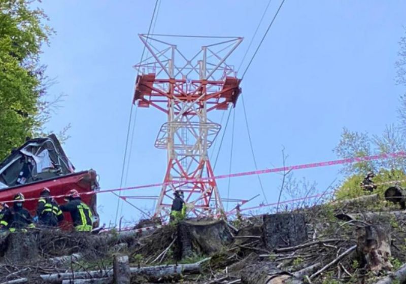 Crollo funivia, il piccolo Eitan non è più in pericolo di vita Crollo funivia, il piccolo Eitan non è più in pericolo di vita
