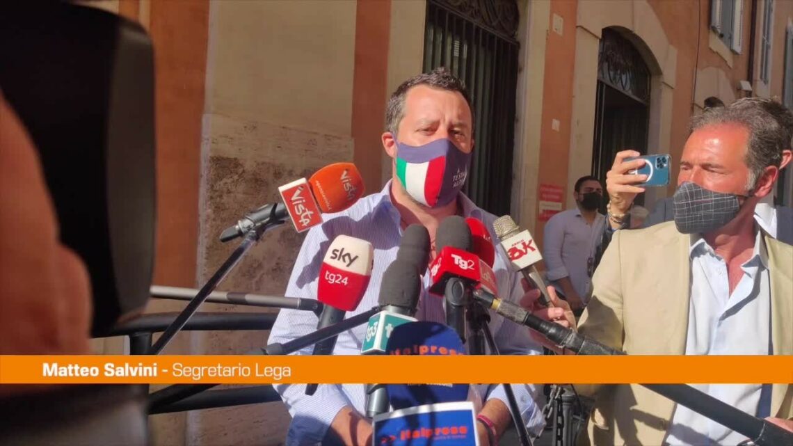 Salvini: “Lavoriamo per dare a italiani un’estate di boom economico” Salvini: “Lavoriamo per dare a italiani un’estate di boom economico”