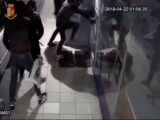 Furti con la tecnica delle spaccate, 5 arresti