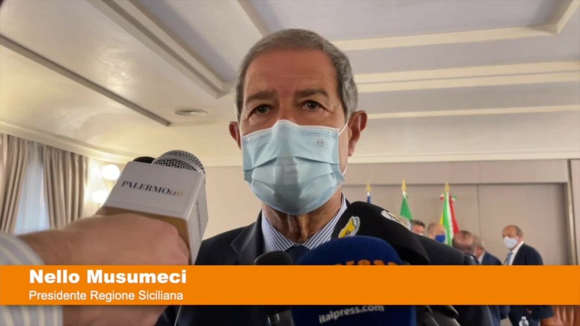 Vaccino, Musumeci “In Sicilia da domani al via prenotazione 50enni” Vaccino, Musumeci “In Sicilia da domani al via prenotazione 50enni”