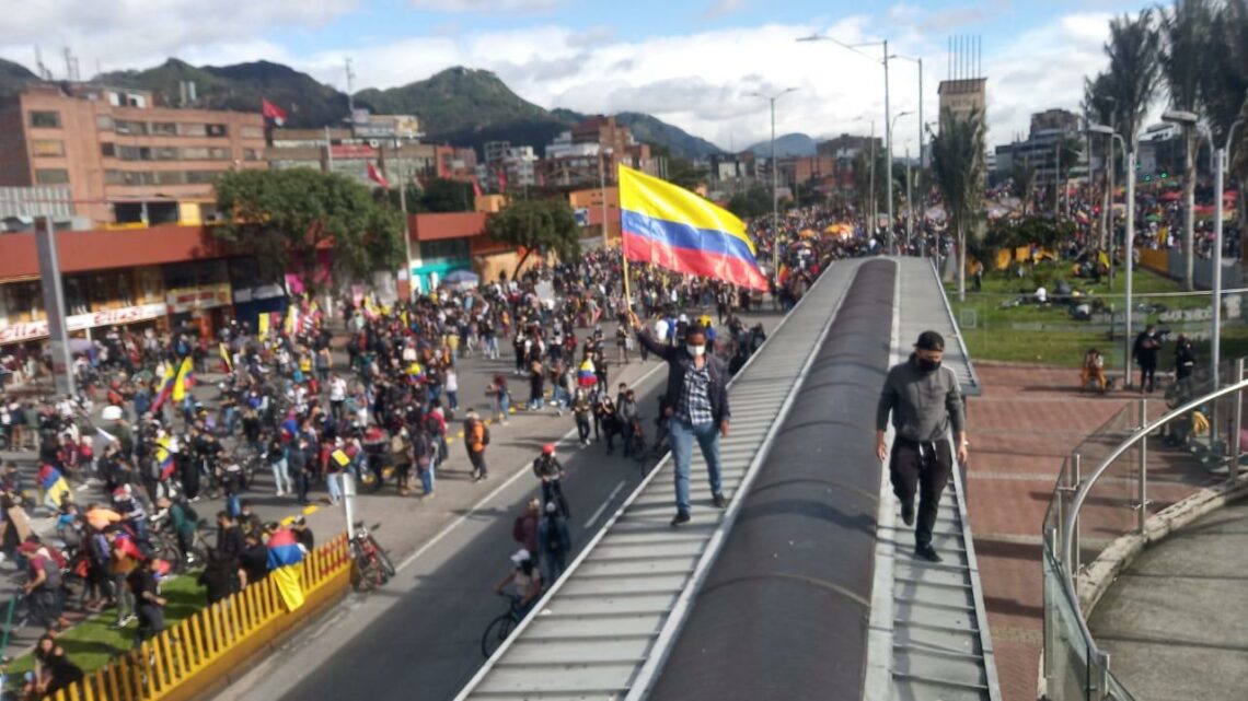 Colombia, tra scontri e proteste: polizia violenta, Duque sotto accusa Colombia, tra scontri e proteste: polizia violenta, Duque sotto accusa