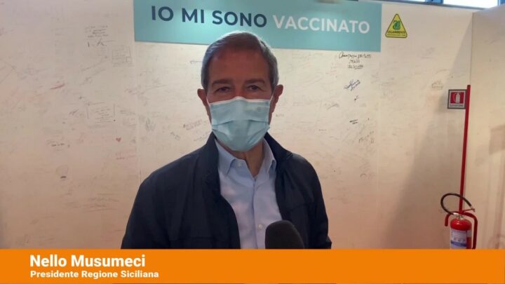 Covid, Musumeci “Mi sono vaccinato, fatelo anche voi”