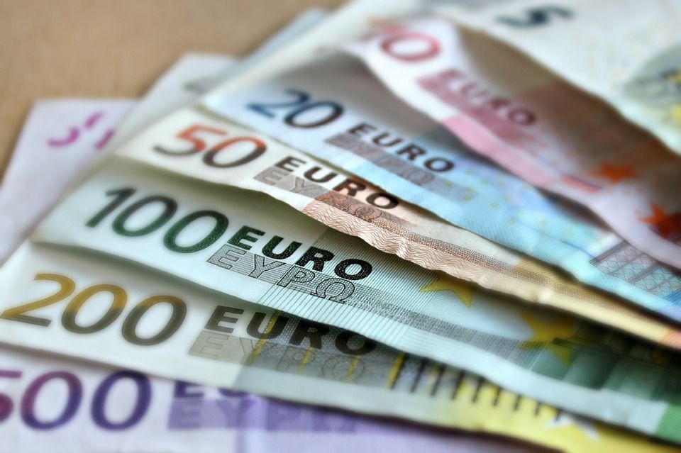 Sondaggi, spese e paura di indebitarsi opprimono gli italiani Sondaggi, spese e paura di indebitarsi opprimono gli italiani