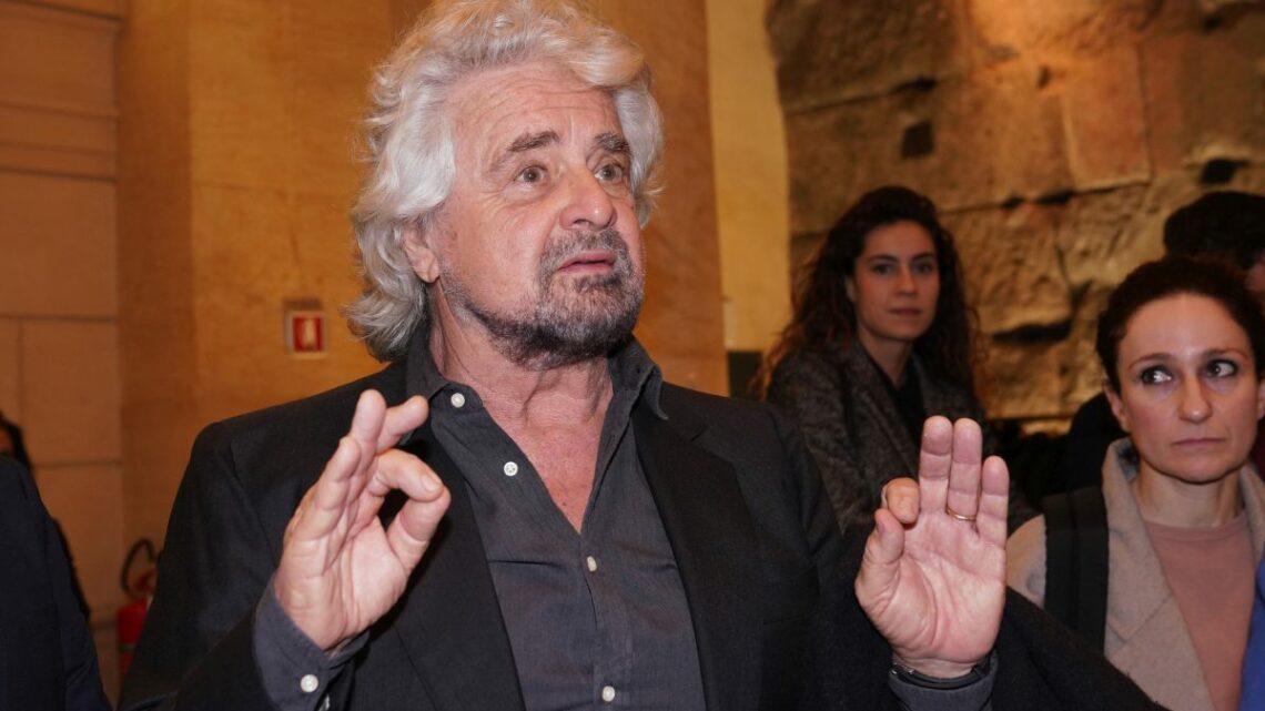 Grillo “Non voglio indebolire Conte ma rafforzarlo” Grillo “Non voglio indebolire Conte ma rafforzarlo”