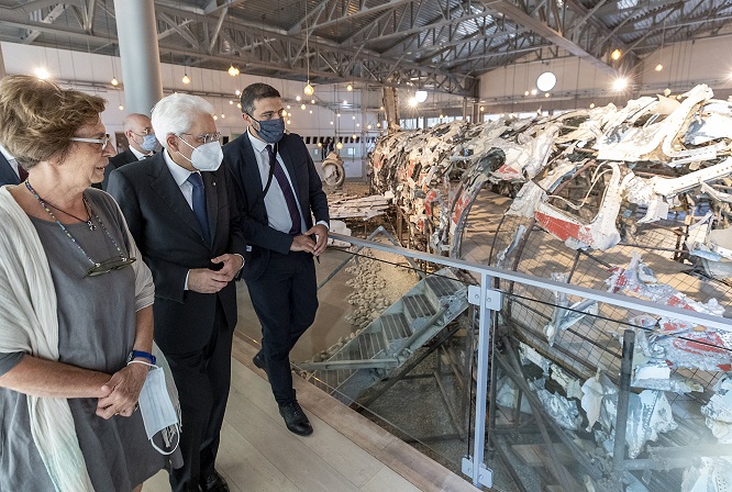 Mattarella “Dovere della Repubblica ricostruire completamente i fatti” Mattarella “Dovere della Repubblica ricostruire completamente i fatti”