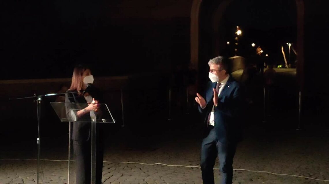 Roma, nuova illuminazione artistica per la Torretta Valadier Roma, nuova illuminazione artistica per la Torretta Valadier