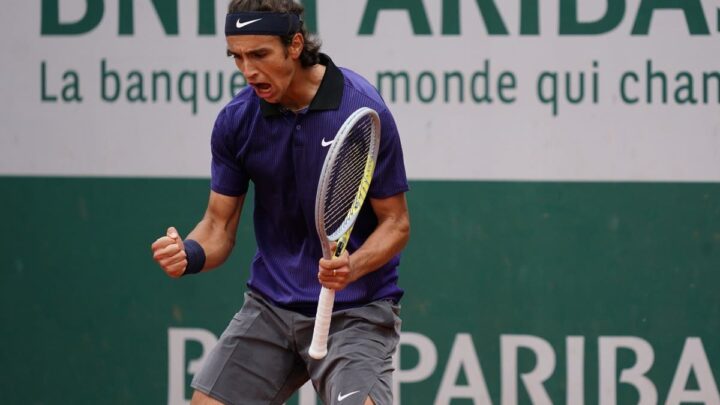 Roland Garros 2021, oggi giornata storica per il tennis italiano. Agli ottavi Musetti, Sinner e Berrettini.