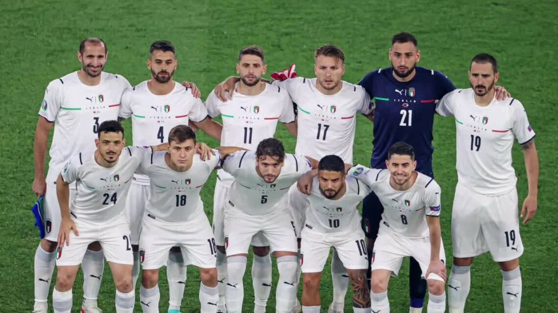 Il pallone racconta – Azzurri contro la Svizzera a caccia degli ottavi Il pallone racconta – Azzurri contro la Svizzera a caccia degli ottavi
