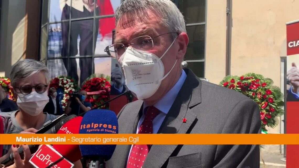 Epifani, Landini: “Protagonista nella trasformazione del Paese” Epifani, Landini: “Protagonista nella trasformazione del Paese”