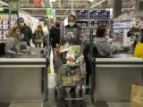 A maggio vendite al dettaglio in lieve crescita