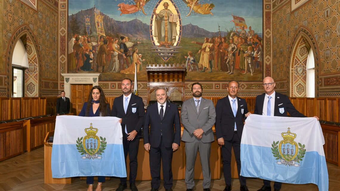 Consegnate le bandiere, parte l’avventura olimpica di San Marino Consegnate le bandiere, parte l’avventura olimpica di San Marino