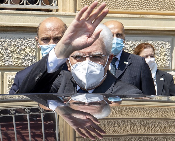 Mattarella “Grato a tutti gli italiani per gli auguri e l’affetto” Mattarella “Grato a tutti gli italiani per gli auguri e l’affetto”
