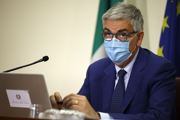Brusaferro “Vaccino metodo più efficace per convincere no vax” Brusaferro “Vaccino metodo più efficace per convincere no vax”