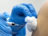 Indagine SWG, otto italiani su dieci cercano maggiori info sui vaccini