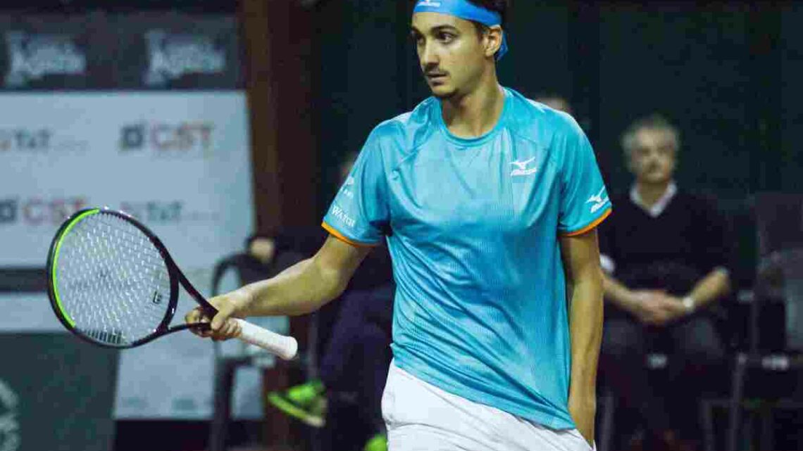 Sonego agli ottavi a Cincinnati, Isner elimina Sinner Sonego agli ottavi a Cincinnati, Isner elimina Sinner