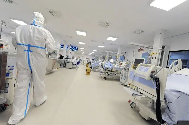 Covid più grave con bassi livelli di interferoni nelle prime vie aeree Covid più grave con bassi livelli di interferoni nelle prime vie aeree