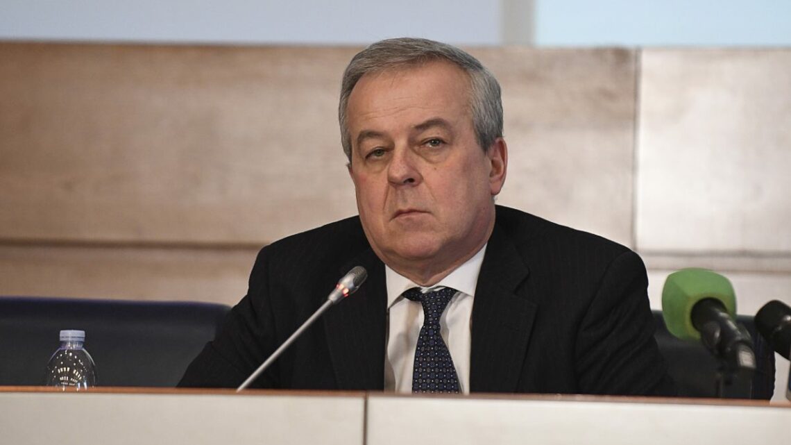 Locatelli “Analisi rigorose, ora la campagna vaccinale acceleri” Locatelli “Analisi rigorose, ora la campagna vaccinale acceleri”