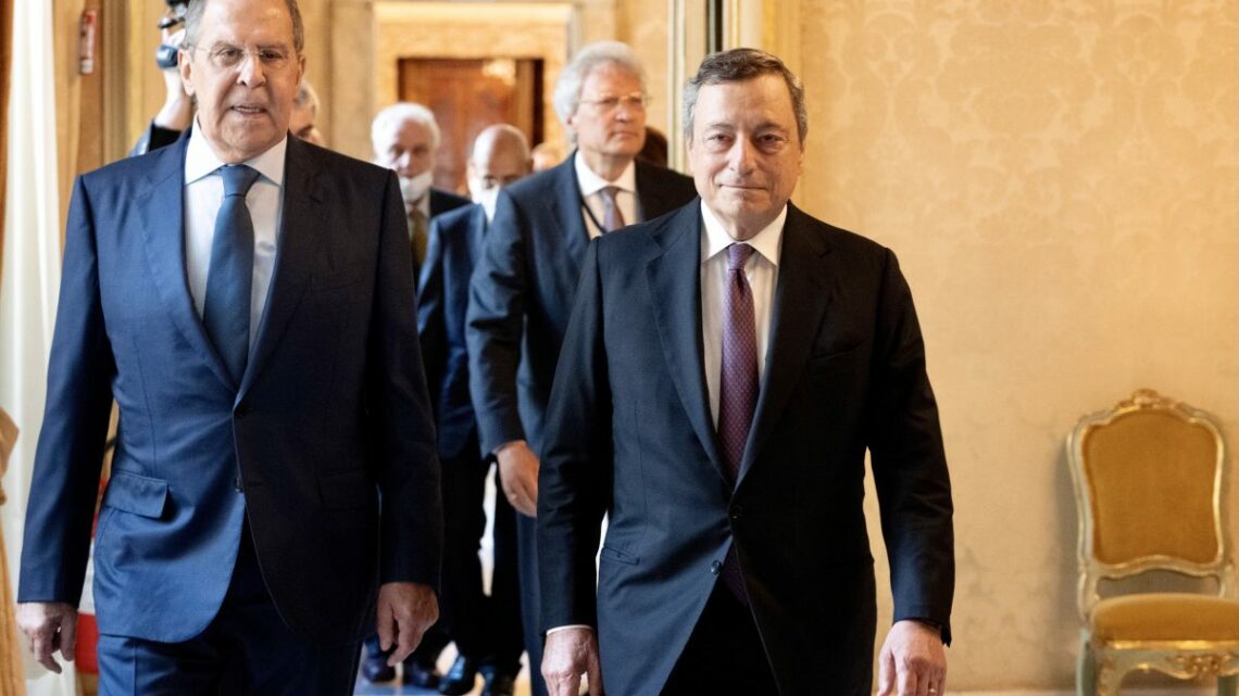 Draghi incontra Lavrov, Afghanistan e Libia tra i temi sul tavolo Draghi incontra Lavrov, Afghanistan e Libia tra i temi sul tavolo