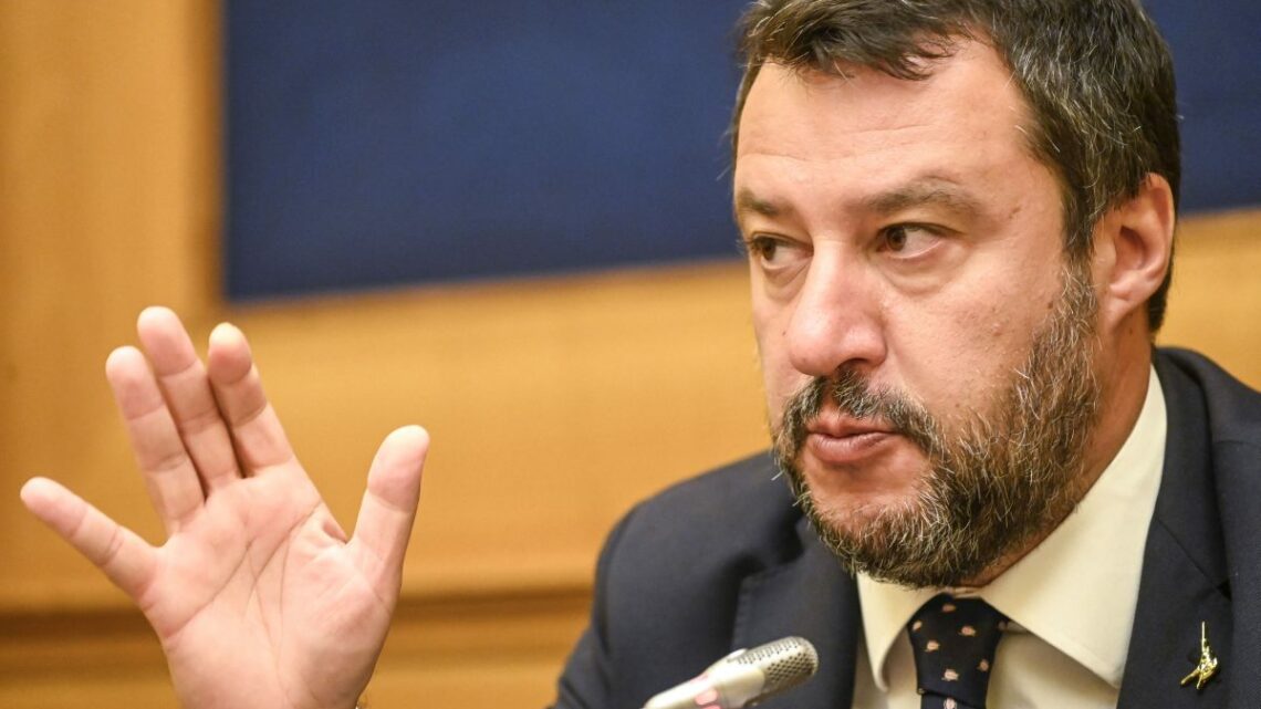 Fisco, Salvini “Obiettivo flat tax fino a 100 mila euro” Fisco, Salvini “Obiettivo flat tax fino a 100 mila euro”