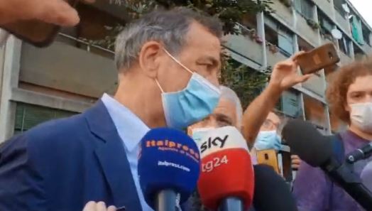 Incendio Milano, Sala “Contattati tutti i residenti, escludiamo vittime” Incendio Milano, Sala “Contattati tutti i residenti, escludiamo vittime”