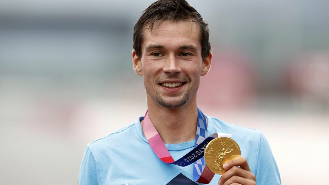 Roglic mattatore alla Vuelta, tris di trionfi e poker di tappe Roglic mattatore alla Vuelta, tris di trionfi e poker di tappe
