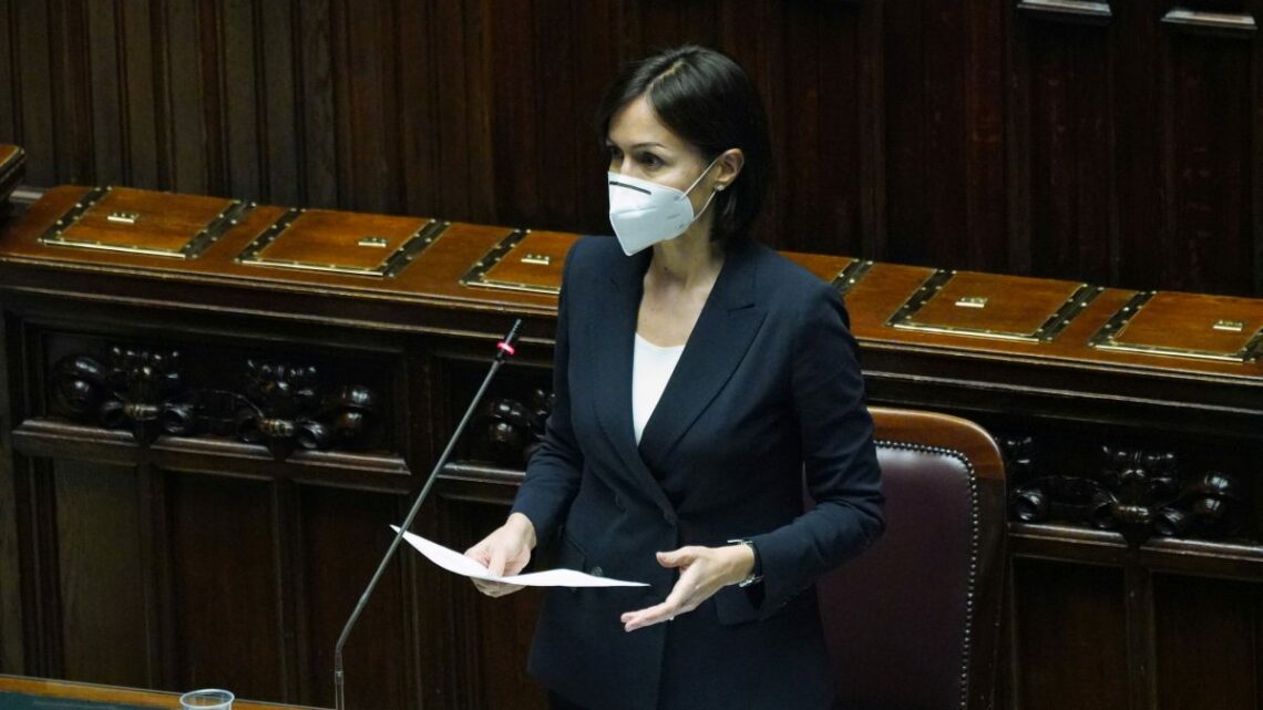 Carfagna “Sì alla fiducia sul green pass, evitare altri lockdown” Carfagna “Sì alla fiducia sul green pass, evitare altri lockdown”