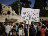 “Progettavano azioni violente”, blitz in tutta Italia contro No Vax