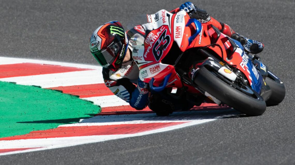 Bagnaia conquista la pole position al Gp di Aragon Bagnaia conquista la pole position al Gp di Aragon