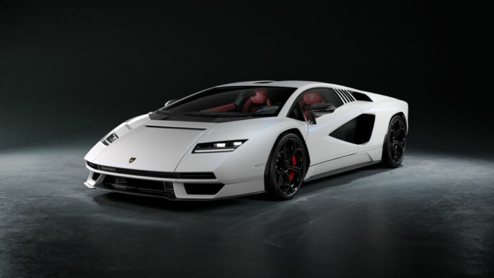 Pirelli e Lamborghini Countach, da 50 anni insieme
