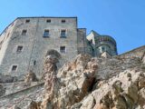 Sacra di San Michele: la chiesa-fortezza che emerge dalla roccia