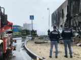 Aereo privato precipita a San Donato Milanese, otto morti