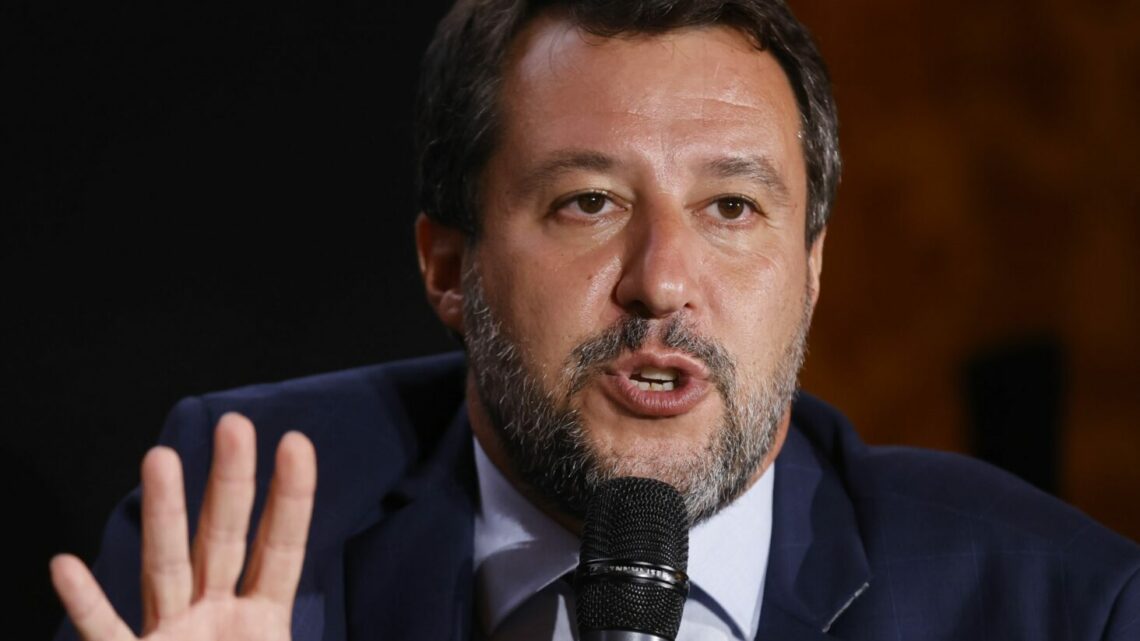 Salvini “Il centrodestra unito vince ma scegliere prima i candidati” Salvini “Il centrodestra unito vince ma scegliere prima i candidati”
