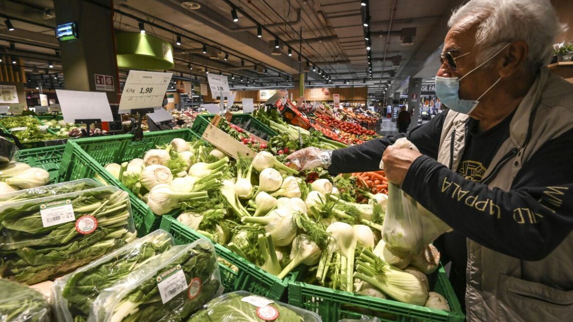 Per le famiglie italiane l’incertezza frena ancora la ripresa Per le famiglie italiane l’incertezza frena ancora la ripresa